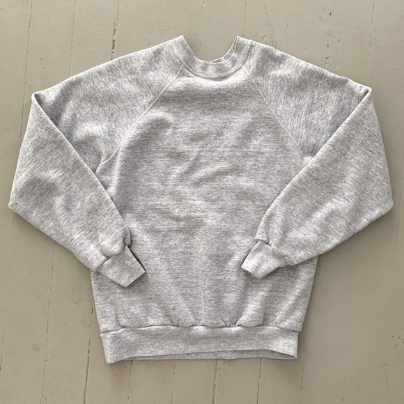 Tops - Vintage Ash Gray Plain Sweatshirt